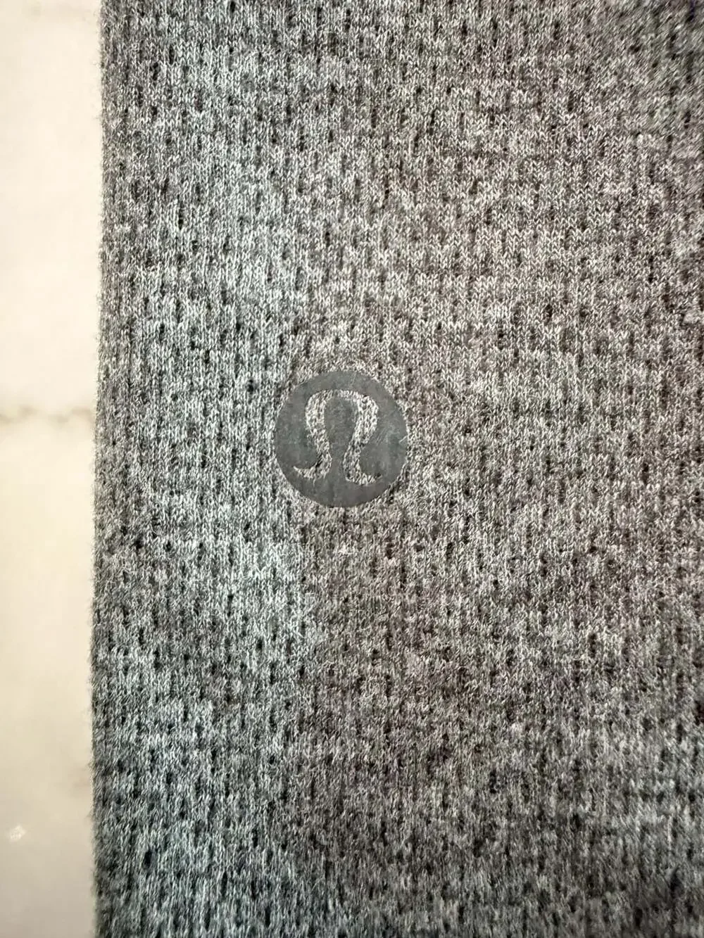 Lululemon Men's T.H.E. Linerless Athletic Shorts M Grey 0738